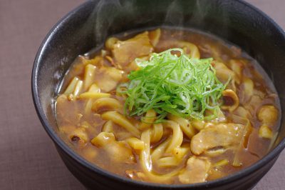 s-（アップ）総料理長のカレー南蛮うどん