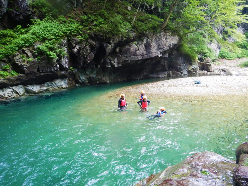 夏はやっぱり…川へどぼーーーん！！