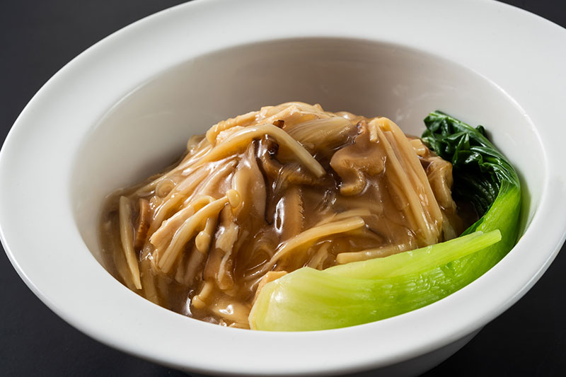 フカヒレの煮込み餡掛け丼